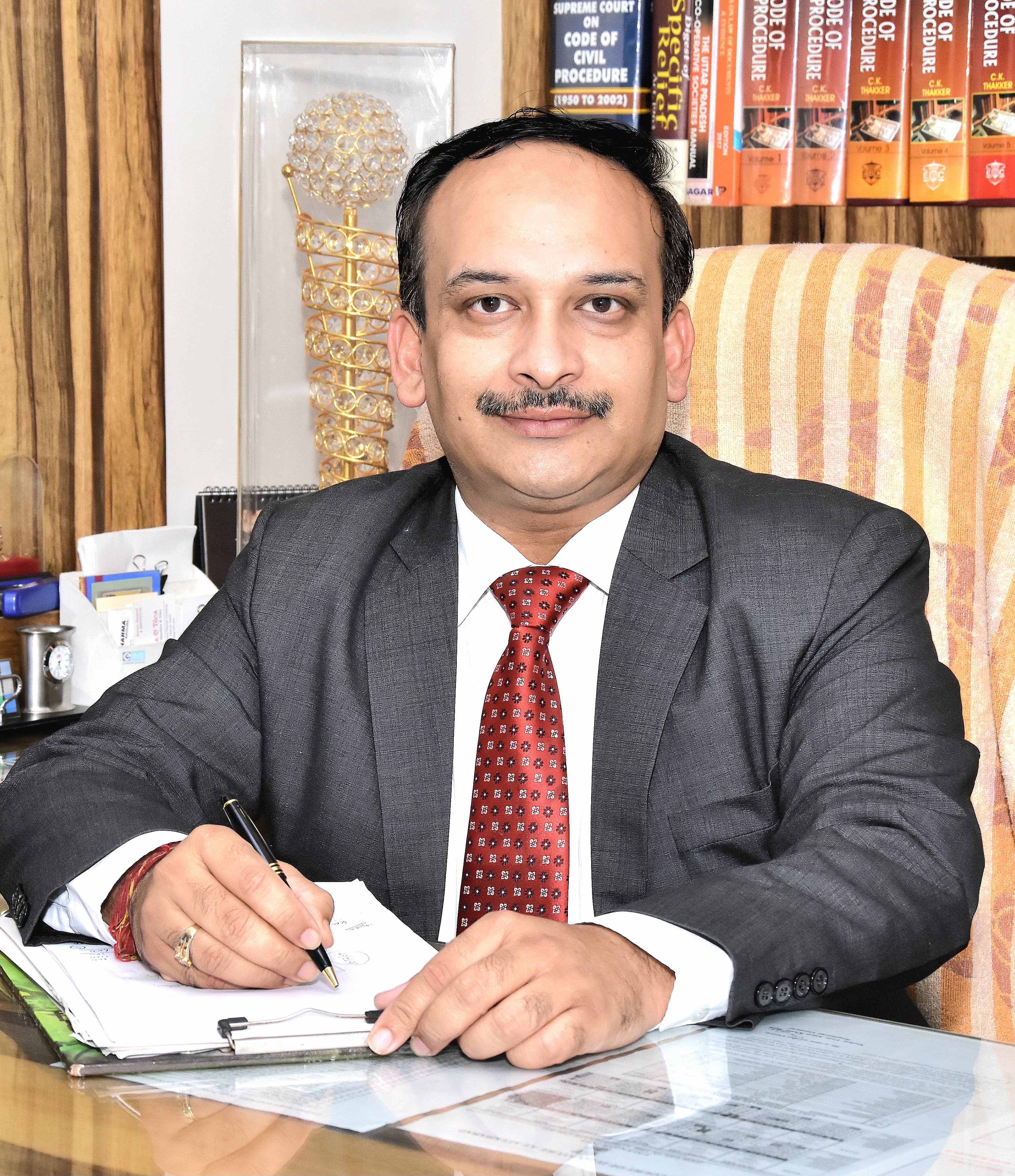  Lion Dr.Alok Bhatnagar